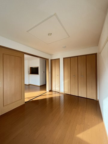 パインコーン　１番館の洋室