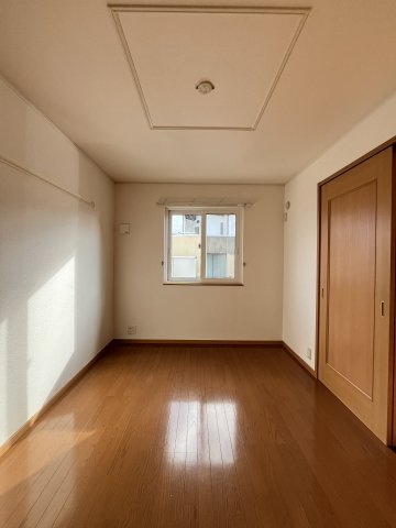 パインコーン　１番館の洋室