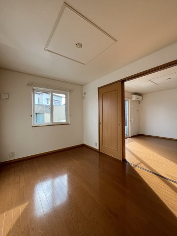 パインコーン　１番館の洋室