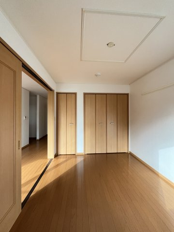 パインコーン　１番館の洋室