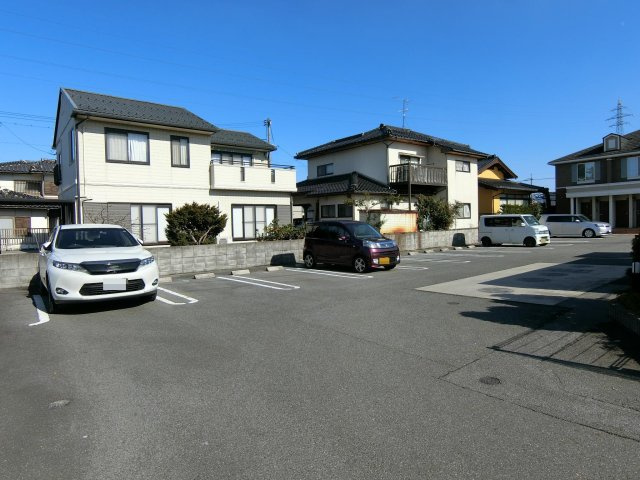 カーサ・アバンツァート　Ｂの駐車場