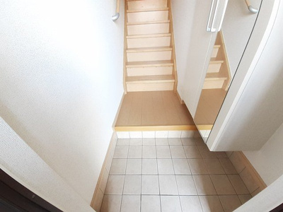 【玄関】 | アルマーセン | ゆったりとした玄関です