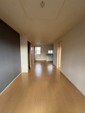 シャルム　Ｃの居間・リビング