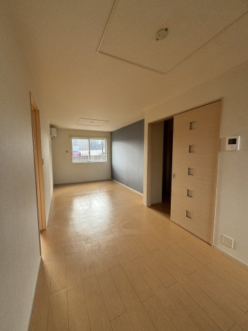 シャルム　Ｃの居間・リビング