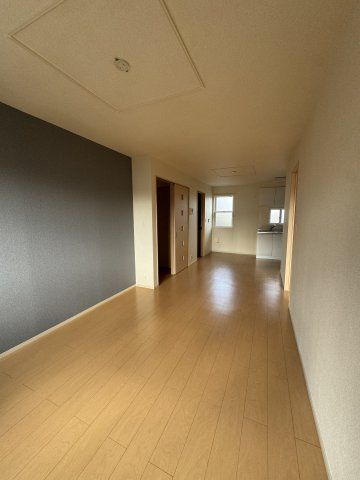 シャルム　Ｃの居間・リビング