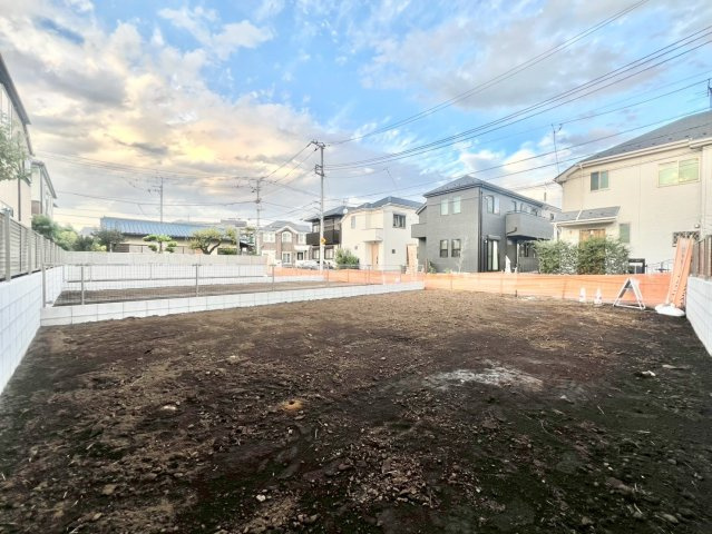 世田谷区上祖師谷5丁目　建築条件無し売地　残1区画の外観|2025.09.29撮影

ご内見希望・資料請求などお気軽にお問い合わせ下さい！
03-5990-5201