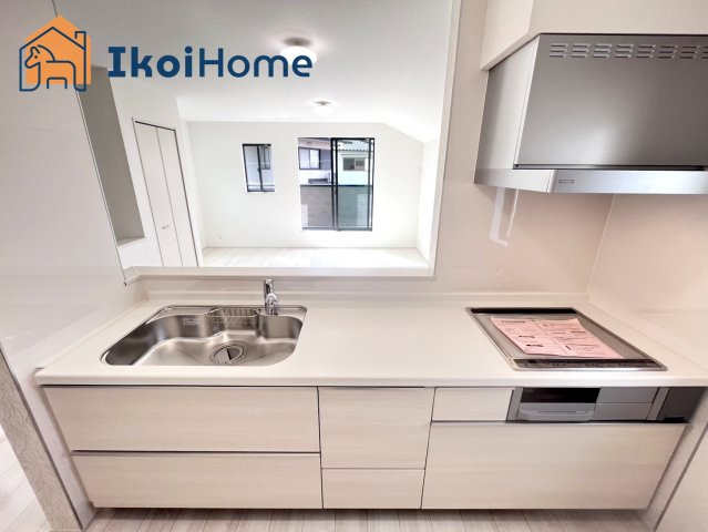 明石市太寺天王町　新築戸建のキッチン|【ホームページに現地動画掲載中】●年中無休：当日予約可●人気の対面式のキッチン♪調理スペースゆったり