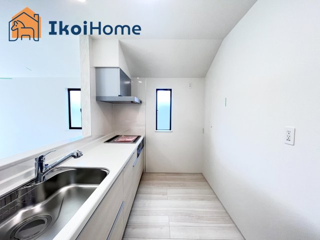 明石市太寺天王町　新築戸建のキッチン|【ホームページに現地動画掲載中】●年中無休：当日予約可●カップボードの設置依頼等もお気軽にどうぞ！