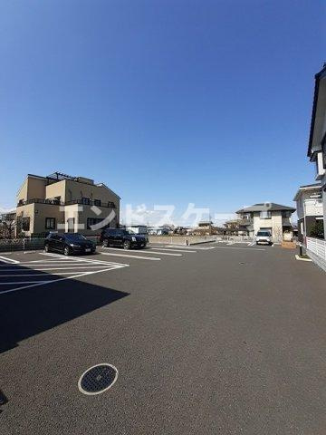 ライフシティ　ステイゴールドの駐車場|高崎、前橋のお部屋探しはエンドスケープまで！お客様の理想お聞かせ下さい♪