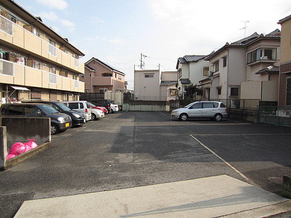 ベルメゾン上松の駐車場