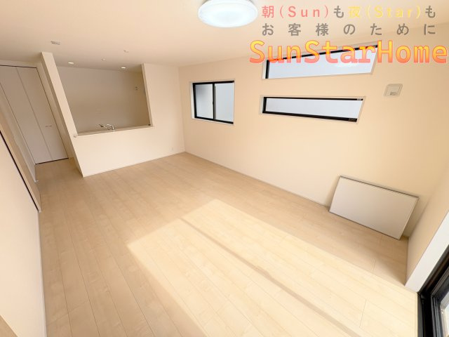 【サンスターホーム】あきる野市草花　新築１号棟の居間・リビング