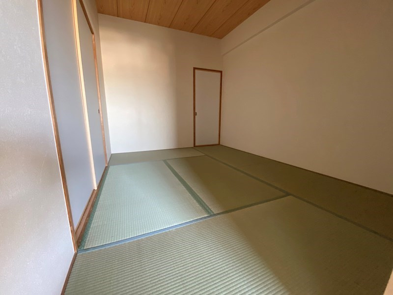 岸和田市上松町の賃貸マンションの和室|きれいな和室です