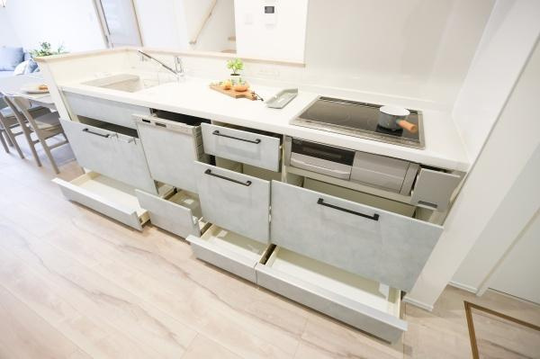 横田2丁目Ｗ棟　新築の前面道路含む現地写真|前面道路含む現地(2026年2月撮影)