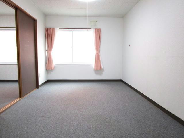 コスモハイツA棟の洋室