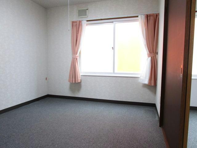 コスモハイツA棟の洋室