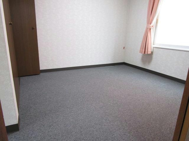 コスモハイツA棟の洋室