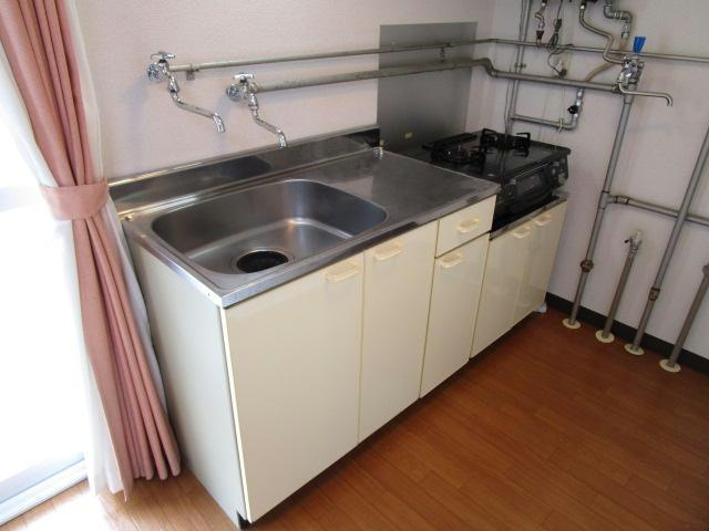 コスモハイツA棟のキッチン