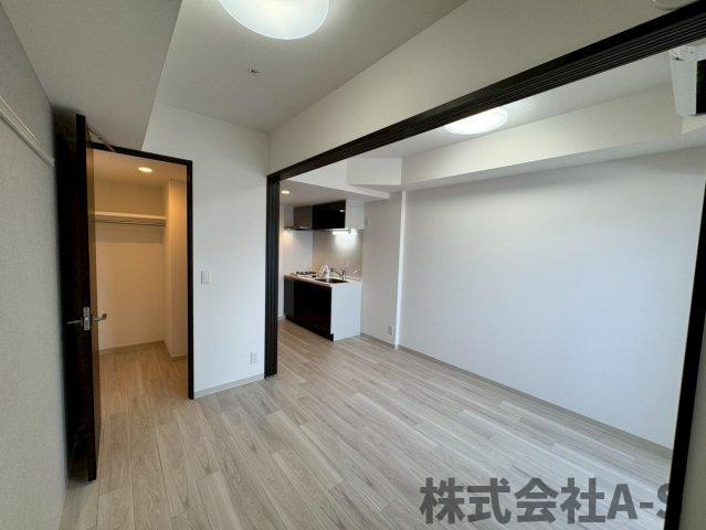 エステムコート名古屋新栄Ⅳネストの洋室|同間取り画像使用
実際のお部屋と色などが異なる場合がございます。