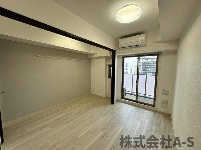 エステムコート名古屋新栄Ⅳネストの居間・リビング|同間取り画像使用
実際のお部屋と色などが異なる場合がございます。