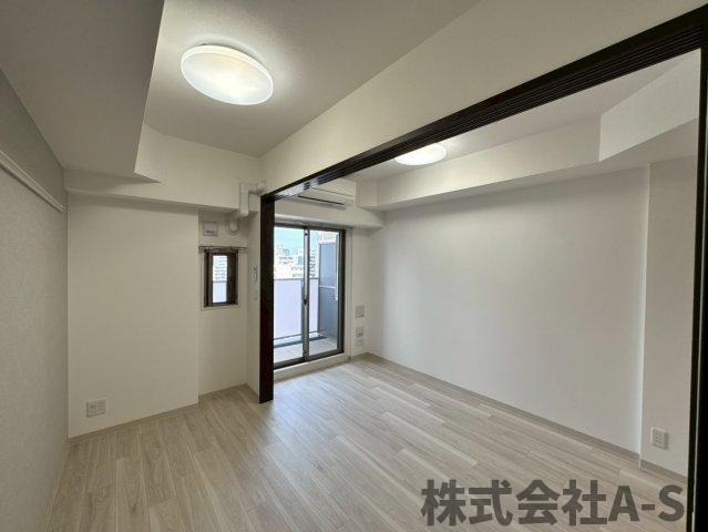 エステムコート名古屋新栄Ⅳネストの洋室|同間取り画像使用
実際のお部屋と色などが異なる場合がございます。