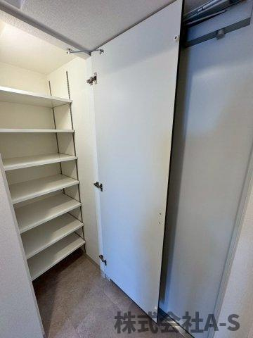エステムコート名古屋新栄Ⅳネストの収納|同間取り画像使用
実際のお部屋と色などが異なる場合がございます。