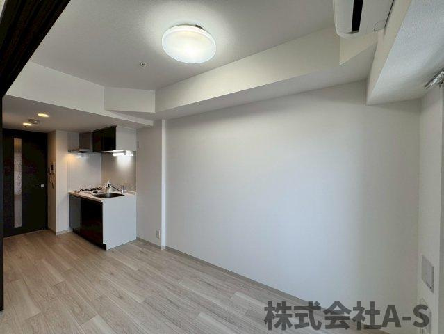 エステムコート名古屋新栄Ⅳネストの居間・リビング|同間取り画像使用
実際のお部屋と色などが異なる場合がございます。