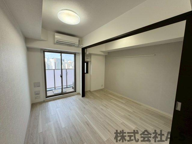 エステムコート名古屋新栄Ⅳネストの居間・リビング|同間取り画像使用
実際のお部屋と色などが異なる場合がございます。