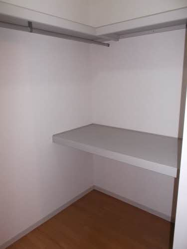 ファミール唐国IIの内装