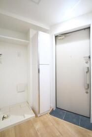 アンバー新小岩の玄関