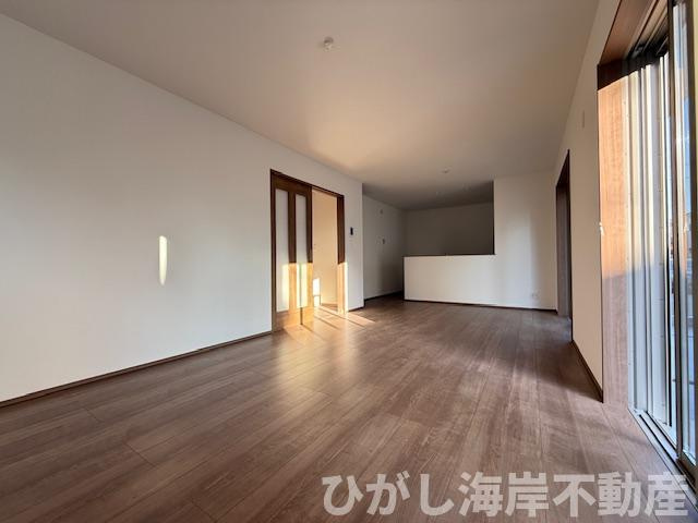 茅ヶ崎市円蔵1丁目　新築戸建　全２棟のダイニング|18.6帖　LDK