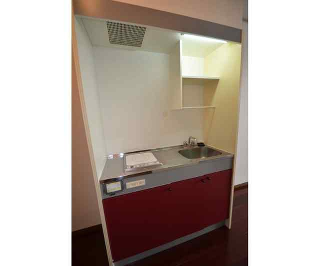 調布市布田４丁目のアパートのキッチン