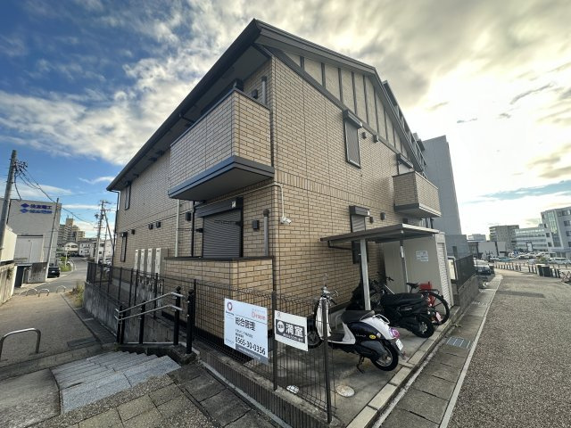 ロイヤル　ストーンの外観