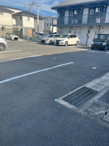 岡山市中区浜１丁目の駐車場