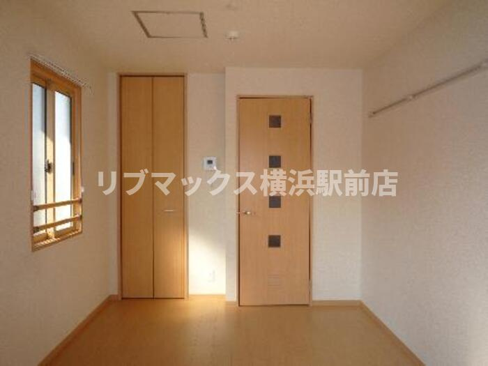 【居間・リビング】クレスト西戸部 