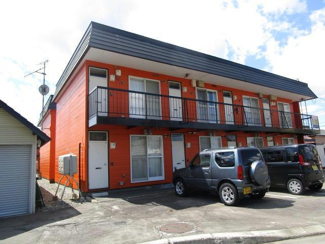 コスモハイツＢ棟の外観