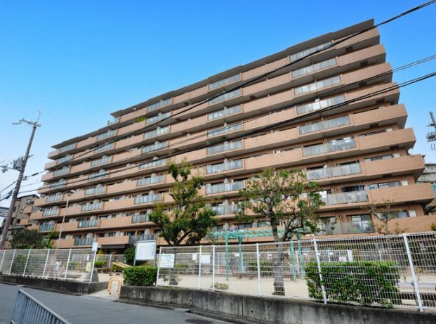 メロディーハイム吹田青葉丘の外観