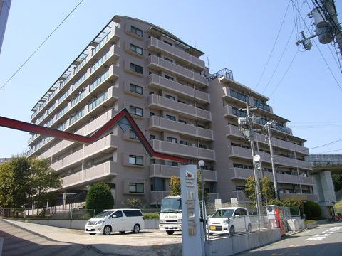 メロディーハイム吹田青葉丘の外観