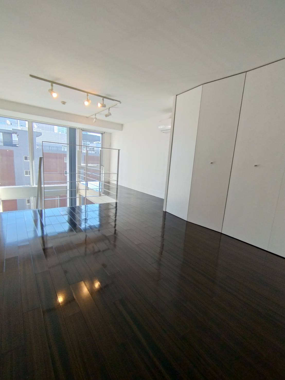 アーバネックス淀屋橋の洋室