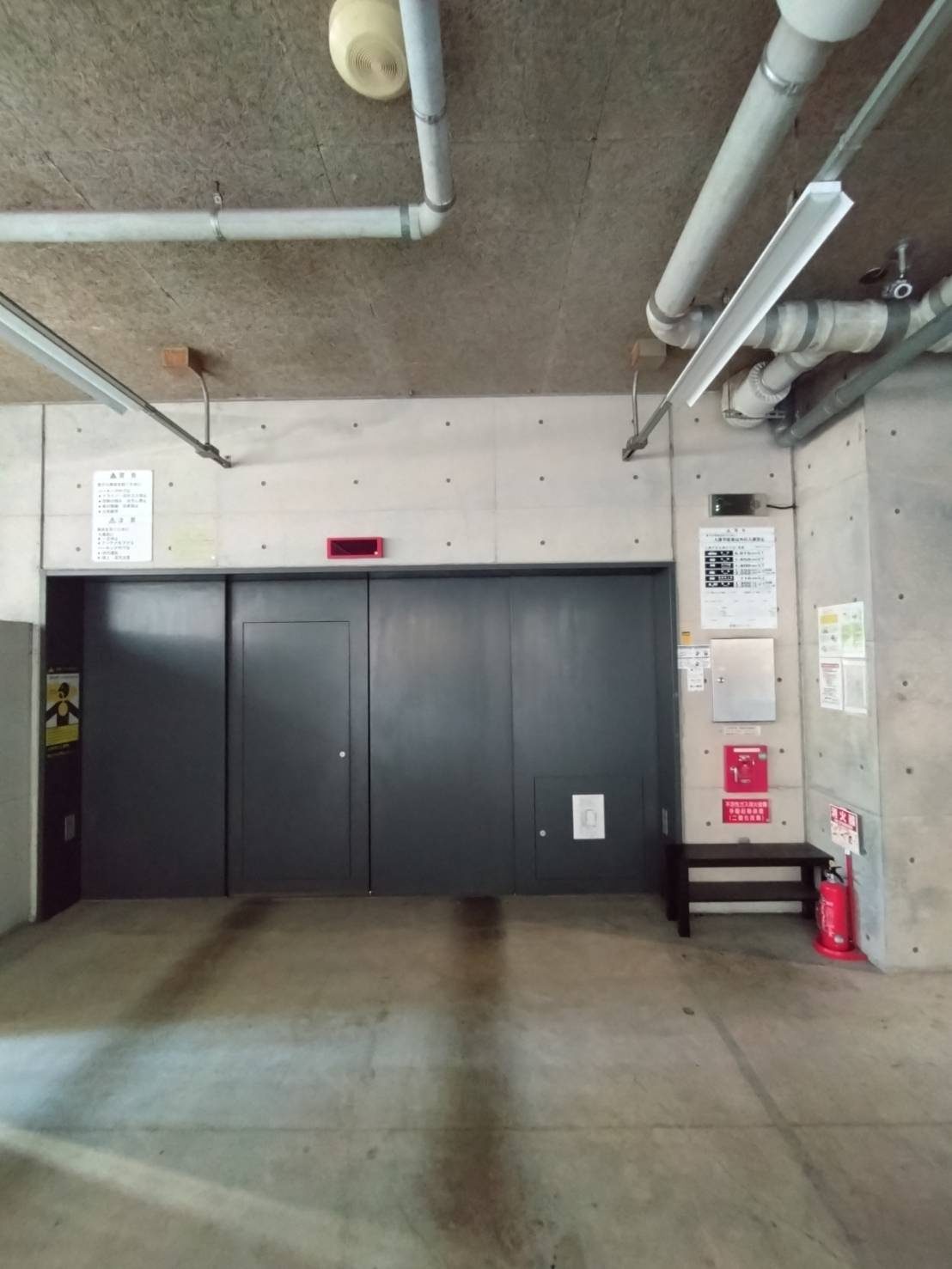 アーバネックス淀屋橋の駐車場