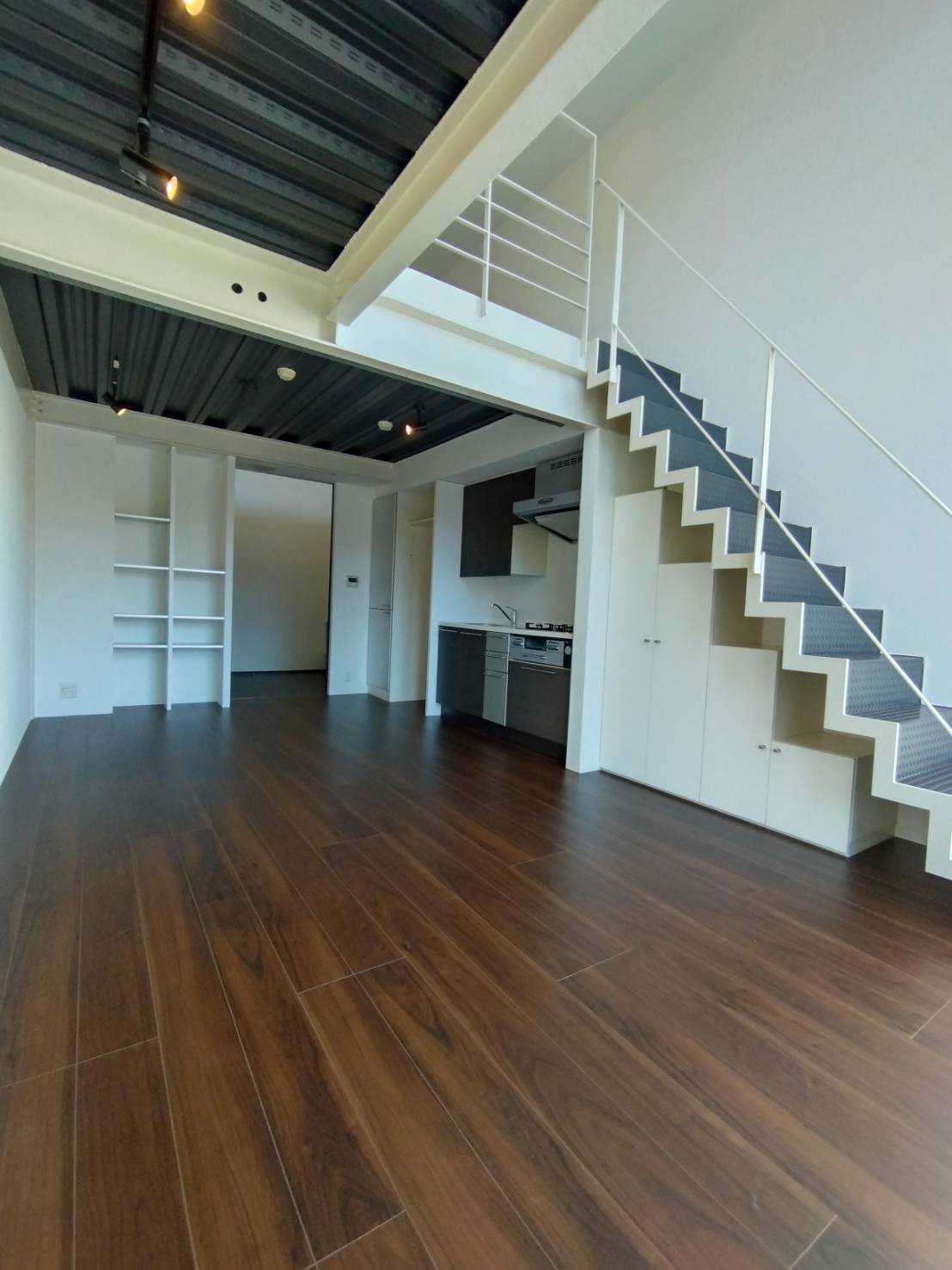 アーバネックス淀屋橋の居間・リビング