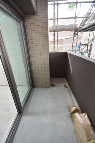 大阪市都島区内代町３丁目の賃貸マンションのバルコニー