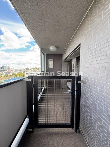 【玄関】 | 部外者の侵入を防ぐ「オートロック」に昇降スムーズな「EV」を完備◎
共有設備も充実しています♪