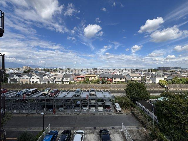 【展望】 | 敷地内には駐車場もございます♪