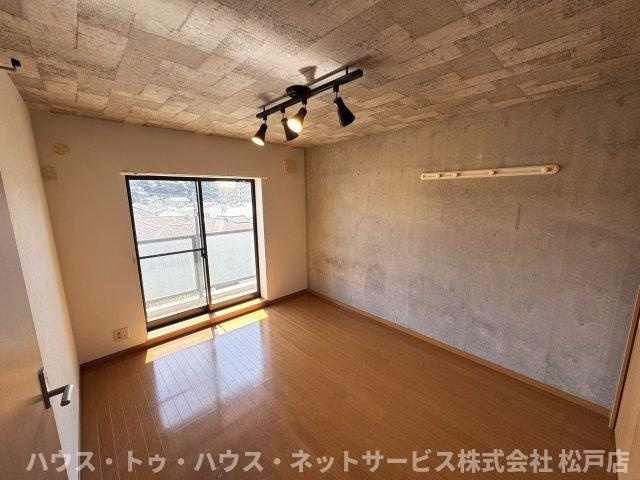 エクシード二ツ木C棟の洋室