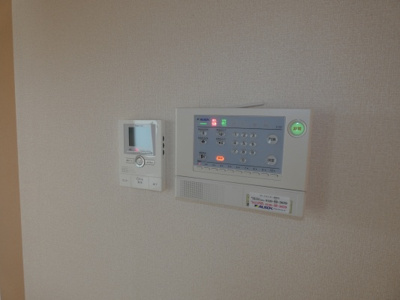 【セキュリティ】 | Y’sフラットA | 安心のホームセキュリティ完備。