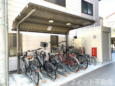 【その他共用部分】 | オリヴィエ宝町 | 駐輪場