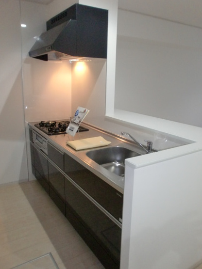 【キッチン】 | ハピネス南里 | 同タイプ。現況優先。