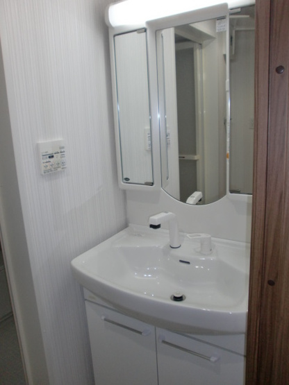 【独立洗面台】 | ハピネス南里 | 同タイプ。現況優先。