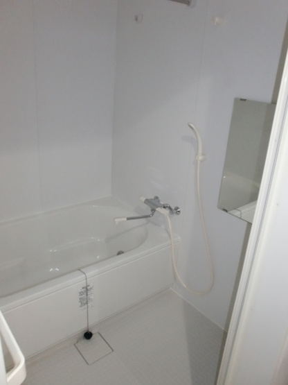 【浴室】 | ハピネス南里 | 同タイプ。現況優先。