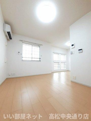 【居間・リビング】 | グランデール観音寺Ｂ